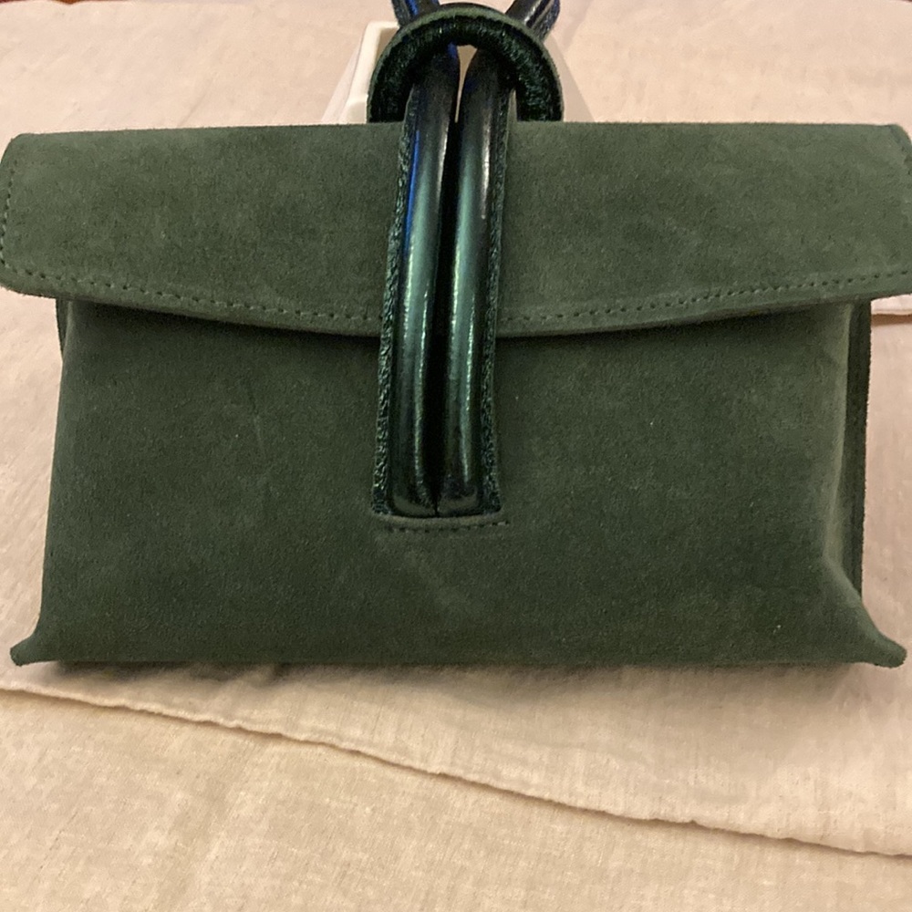 Green suede bag w/metallic leather loop closure wristlet band crossbody strap.